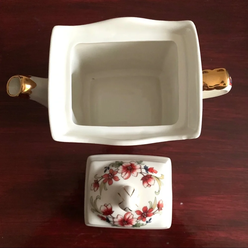 Windsor England Red Floral Square Ceramic Tea Pot - Picture 9 of 13